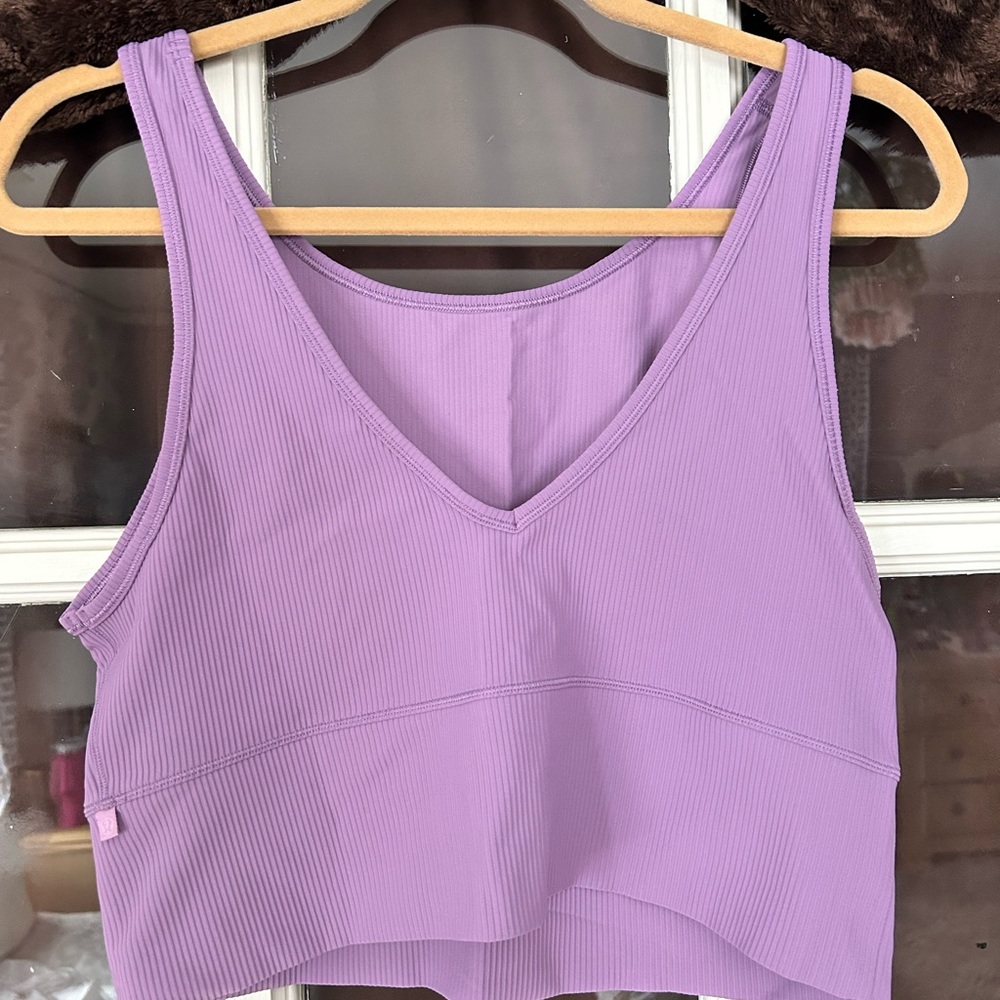 Lululemon power pivot tank size 12